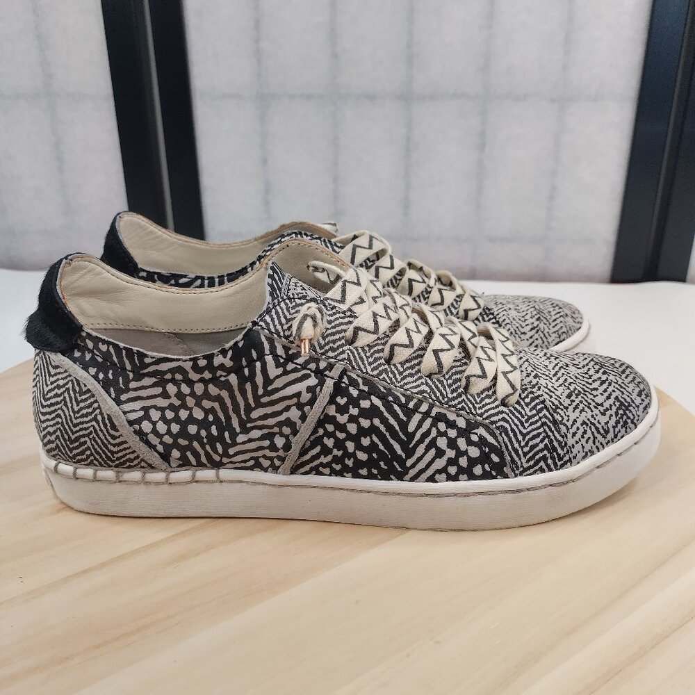 Dolce Vita Leather & Calf Hair Suede Black & White Low Top Sneakers Women US 7.5